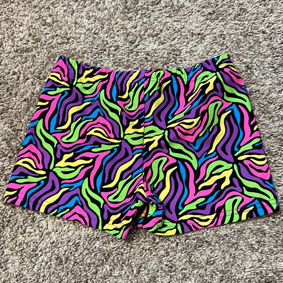 Patterned Spandex - Picture 3 of 5